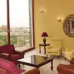 Riviera Aparthotel 4*