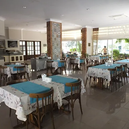 Riviera Aparthotel 4*
