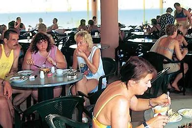 Riviera شقة فندقية 4*