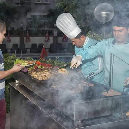 Riviera Apart Otel 4*